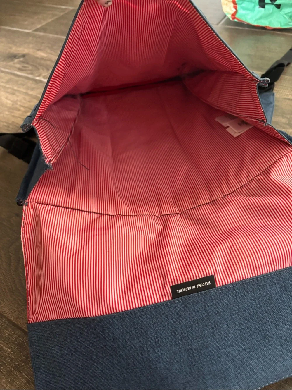 Herschel Supply Company signature striped